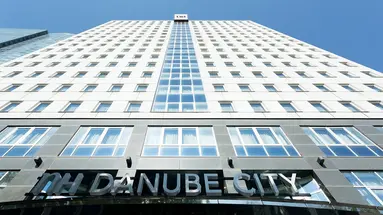 Hotel NH Danube City