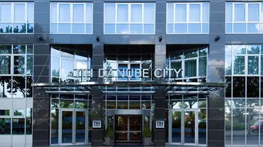 Hotel NH Danube City