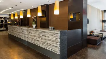 Hotel NH Danube City