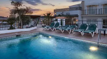 Hotel Ninays Lloret de Mar z noclegami tranzytowymi