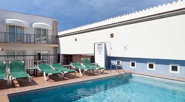 Hotel Ninays Lloret de Mar z noclegami tranzytowymi
