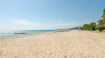Hotel Ninos Grand Beach Resort