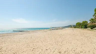Hotel Ninos Grand Beach Resort