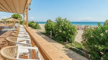 Hotel Ninos Grand Beach Resort