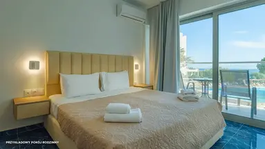 Hotel Ninos Grand Beach Resort