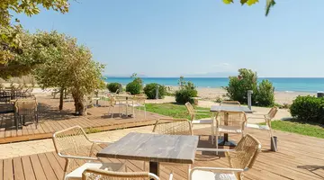 Hotel Ninos Grand Beach Resort