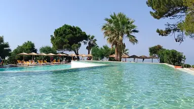 Hotel Ninos Grand Beach Resort