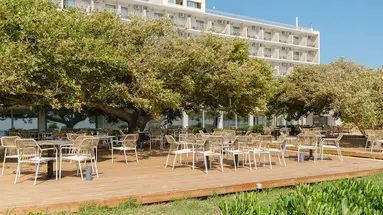 Hotel Ninos Grand Beach Resort