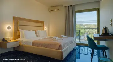 Hotel Ninos Grand Beach Resort