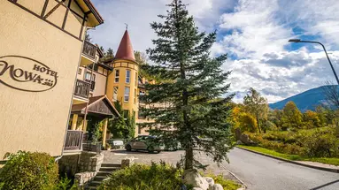 Hotel Nowa Ski