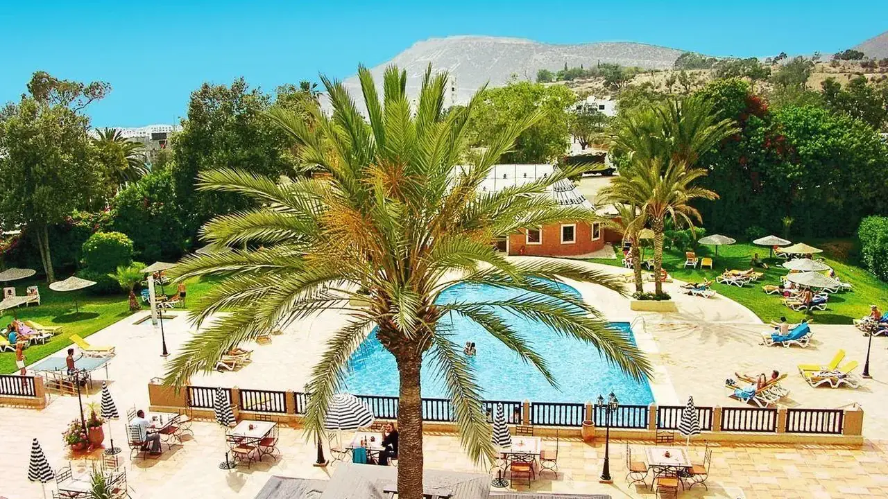 Hotel Oasis and Spa