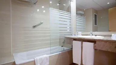 HOTEL OASIS PARK SALOU