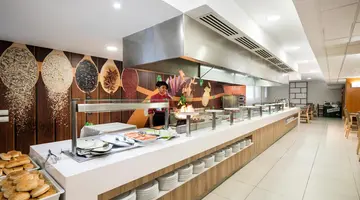 HOTEL OASIS PARK SALOU