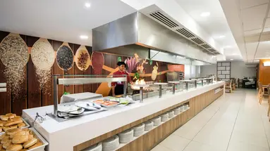 HOTEL OASIS PARK SALOU