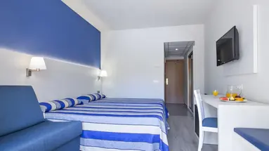 HOTEL OASIS PARK SALOU