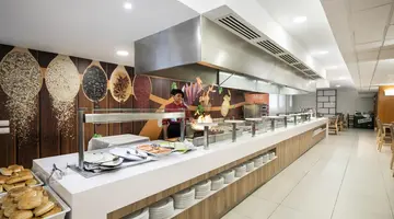 HOTEL OASIS PARK SALOU