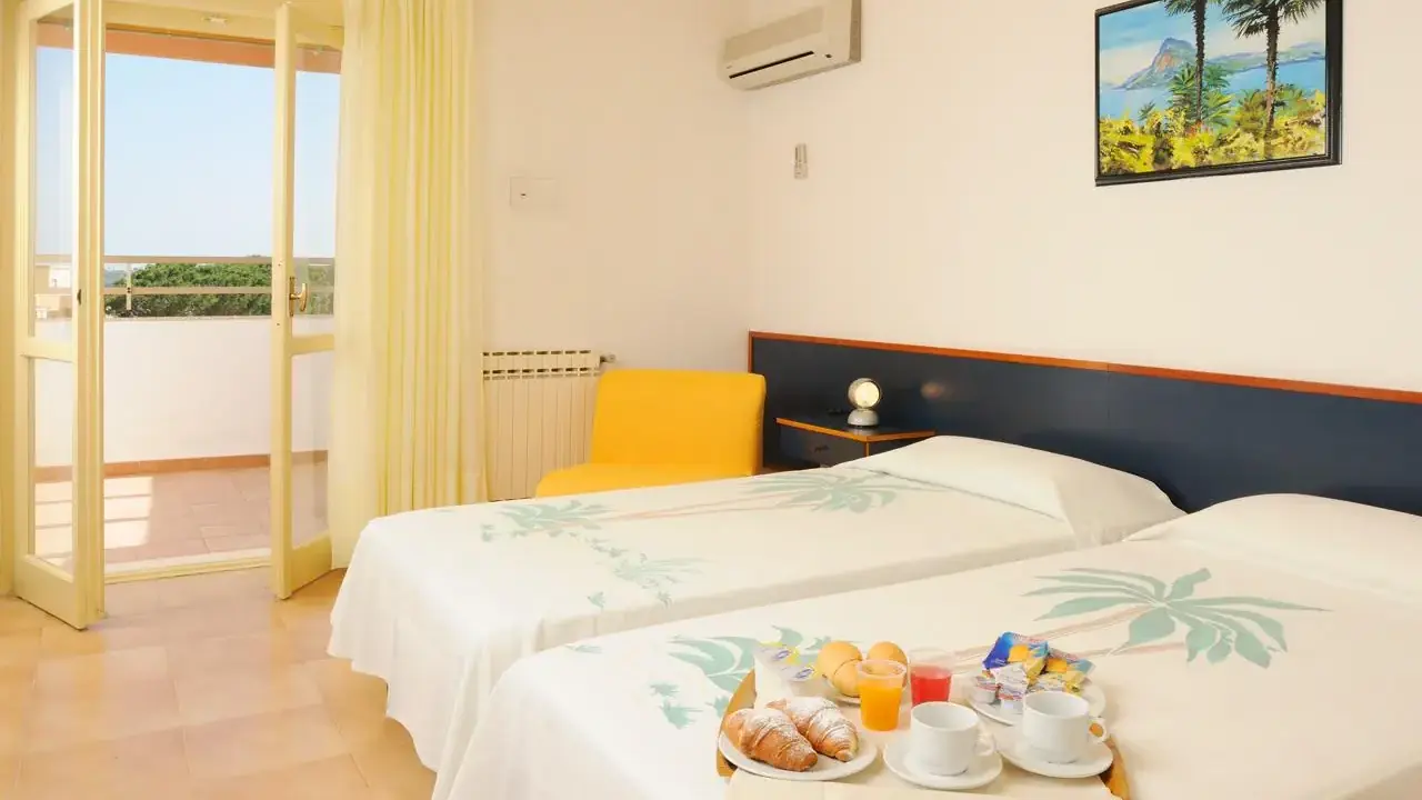 Hotel Oasis