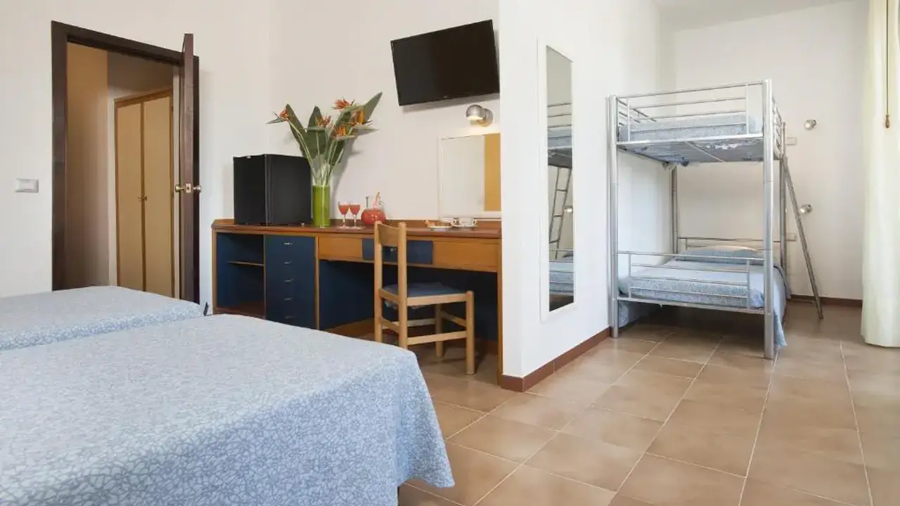 Hotel Oasis