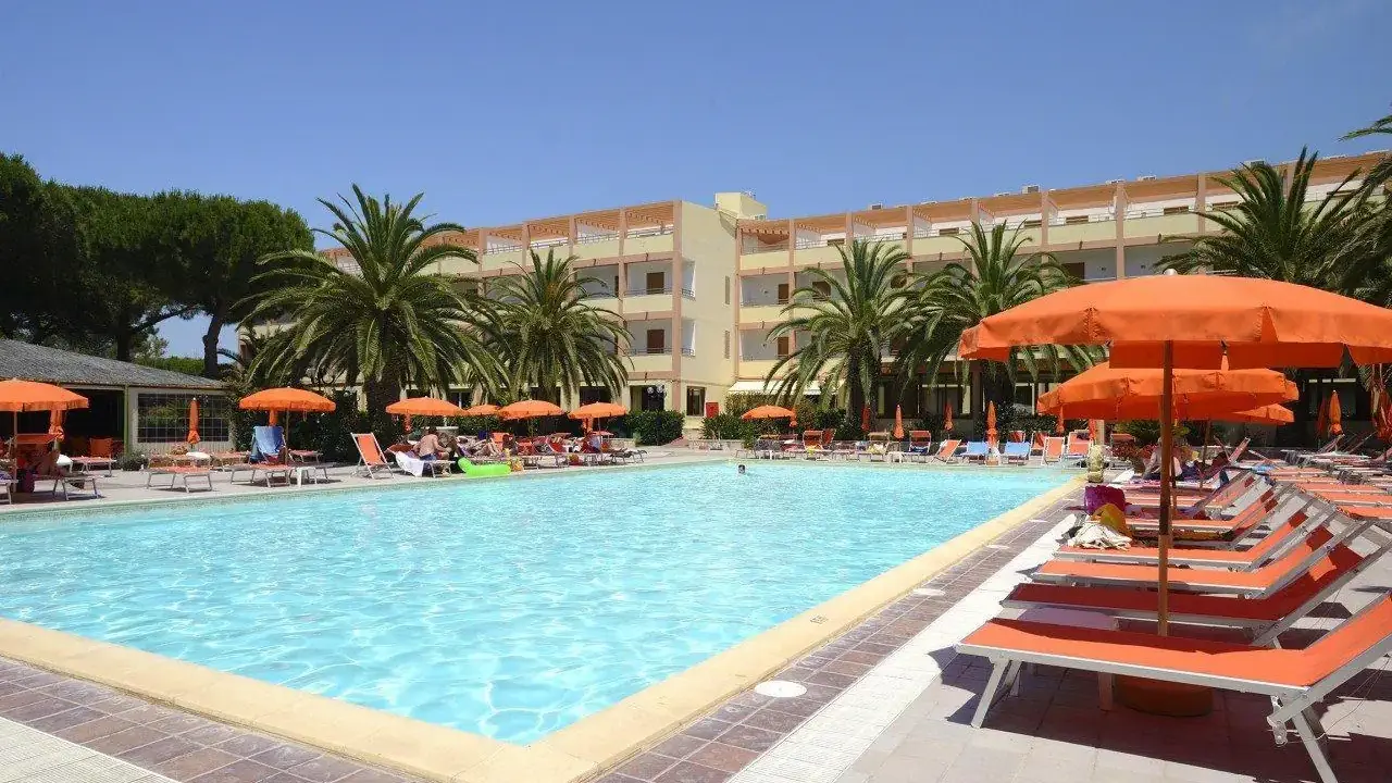 Hotel Oasis