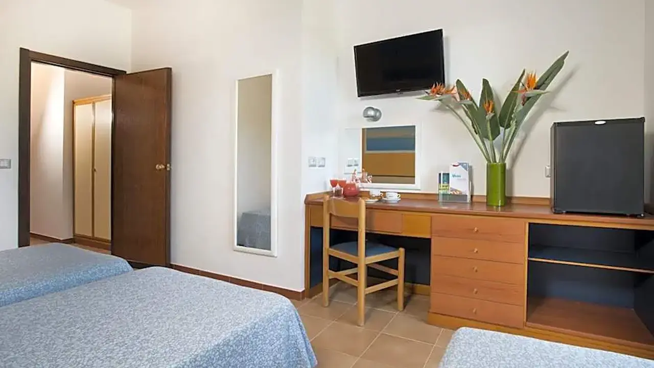 Hotel Oasis