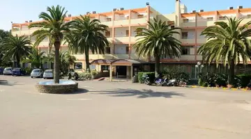 Hotel Oasis