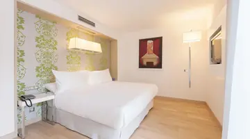 Hotel Occidental Praha Five
