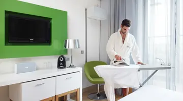 Hotel Occidental Praha Five