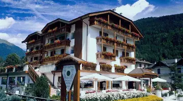 Hotel Olympic Palace