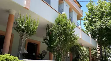 Hotel Ombrosa