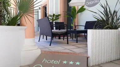 Hotel Ombrosa