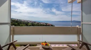 HOTEL OMORIKA