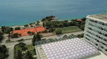 HOTEL OMORIKA****