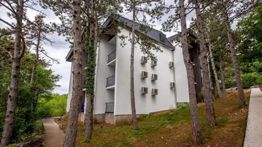 HOTEL OMORIKA