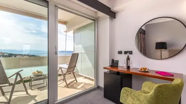 HOTEL OMORIKA