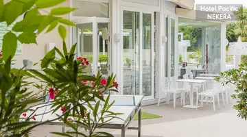 Hotel Pacific