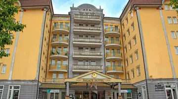 Hotel Palace