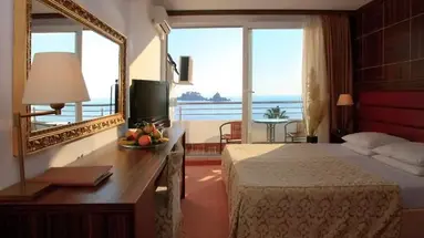 Hotel Palas