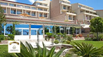 HOTEL PALAS