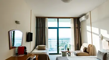 HOTEL PALM BEACH