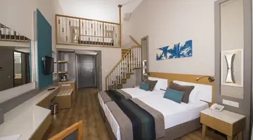 Hotel Palm World Side Resort and Spa