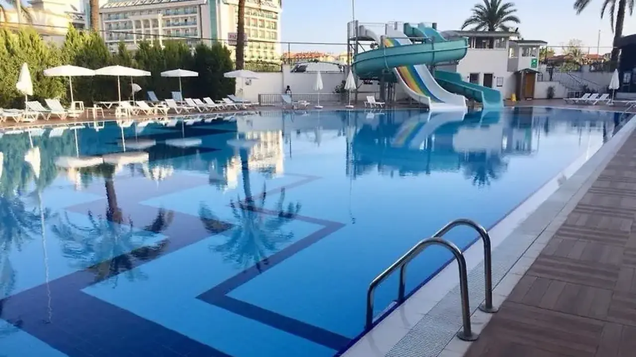 Hotel Palm World Side Resort and Spa