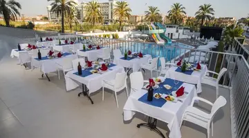 Hotel Palm World Side Resort and Spa