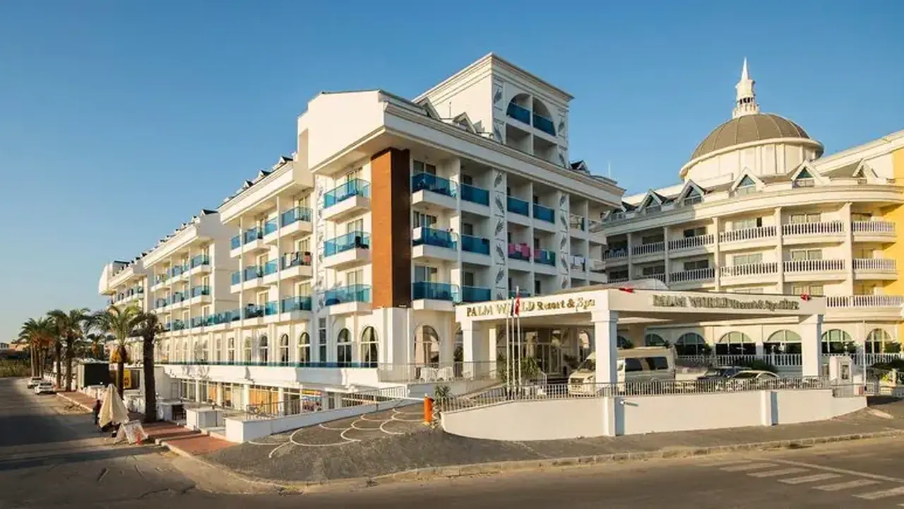 Hotel Palm World Side Resort and Spa