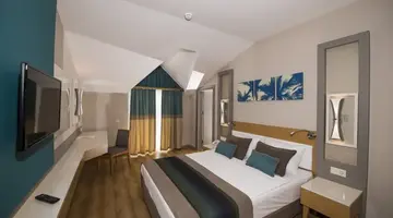 Hotel Palm World Side Resort and Spa