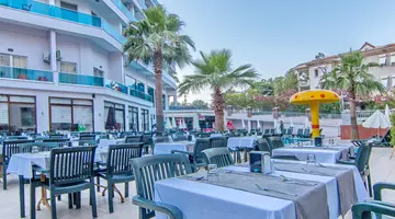HOTEL PALMEA