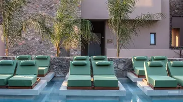 Hotel Paralos Venus Suites