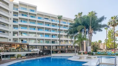 Hotel Parasol by Dorobe
