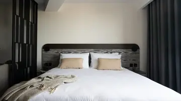 Hotel Park Heights by Warren Collection