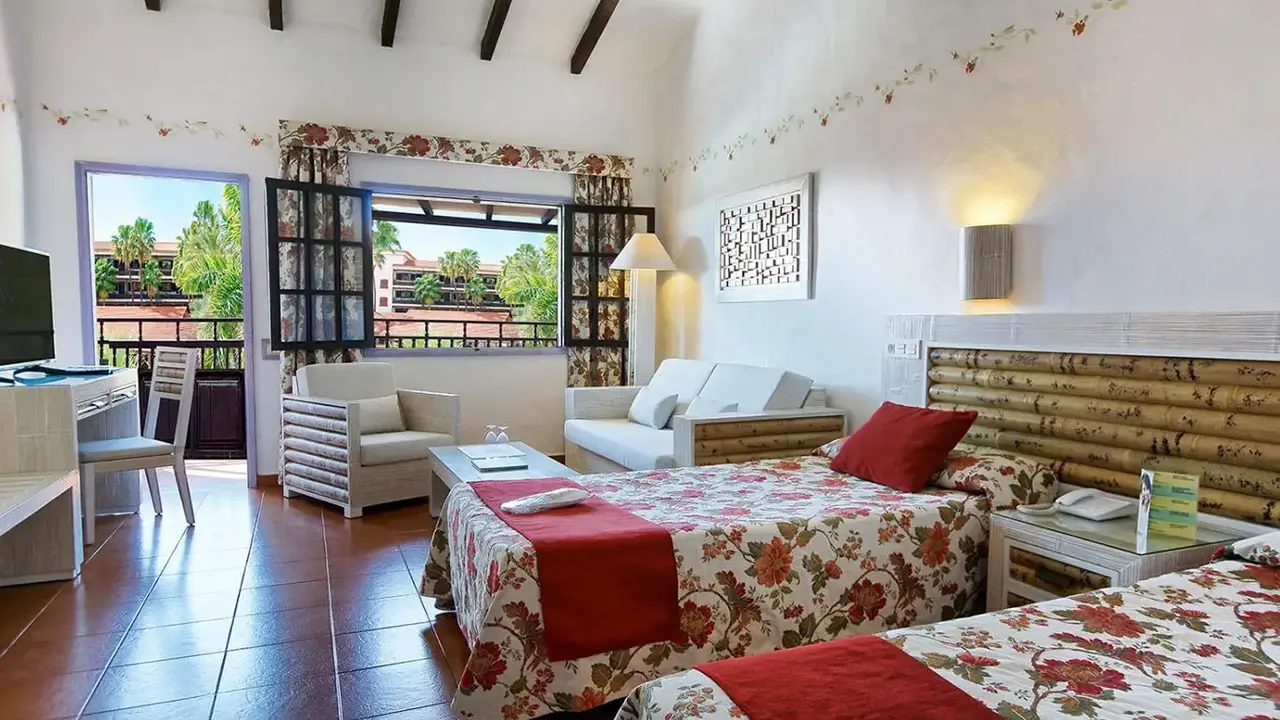 Hotel Parque Tropical