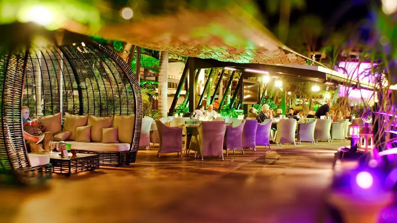 Hotel Parque Tropical